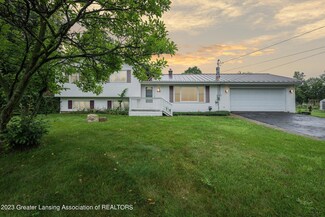 1283 Grovenburg Rd, Holt, MI 48842