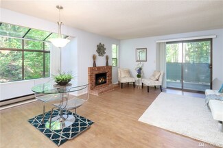 142 S 330th St Unit 18-A, Federal Way, WA 98003