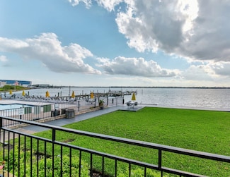 3535 Nasa Road 1 Unit 36, Seabrook, TX 77586