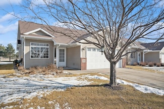 10585 Jason Ln, Albertville, MN 55301