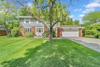 519 Madero Dr, Thiensville, WI 53092