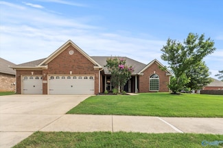 4527 Blairmont Dr SE, Owens Cross Roads, AL 35763