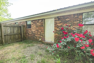 2062 S Tate St (A and B), Corinth, MS 38833