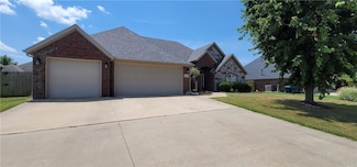2305 SW Chinquapin Ave, Bentonville, AR 72712