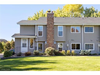 6726 Foliage Ct W, Rosemount, MN 55068