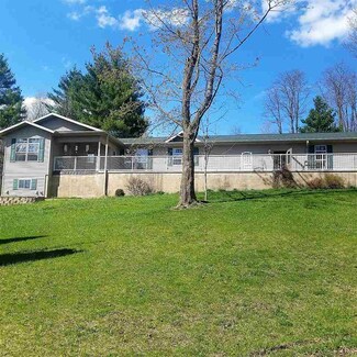 S348 Meffert Rd, Wonewoc, WI 53968