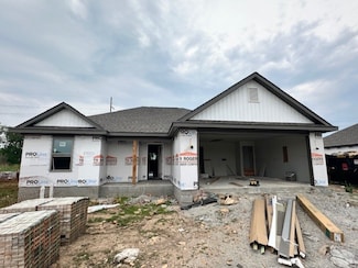 1119 Center Court Cir, Grove, OK 74344