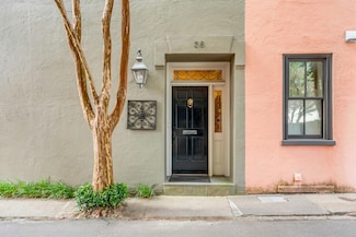 38 Elliott St, Charleston, SC 29401