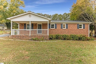 148 Southland Ave, Boiling Springs, SC 29316