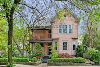 5 Willow Ave, Somerville, MA 02144