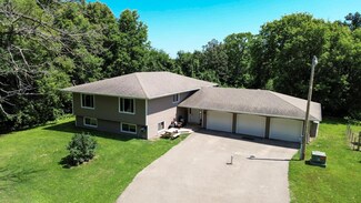 13912 Imperial Ave, Glencoe, MN 55336