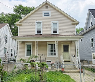 312 S Spencer St, Aurora, IL 60505