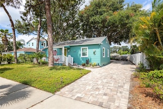 2709 Upton St S, Gulfport, FL 33711
