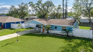 335 49th St W, Palmetto, FL 34221