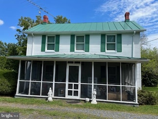 12704 Newland Rd, Warsaw, VA 22572