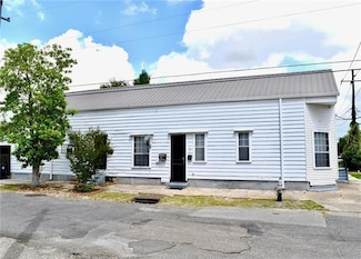 2200 Valence St, New Orleans, LA 70115