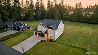 10155 Royal Valley Rd NE, Poulsbo, WA 98370