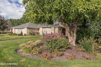 617 S Eagle Trace, Jefferson City, MO 65109