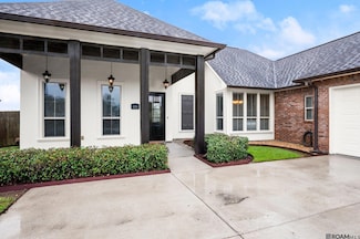 6114 Pelican Crossing Dr, Gonzales, LA 70737