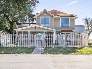 5201 Chapman St, Houston, TX 77009