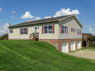 776 Amity Ridge Rd, Amity, PA 15311
