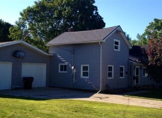 646 N Jefferson St, Ionia, MI 48846