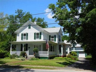 10 N Main St, Brimfield, MA 01010