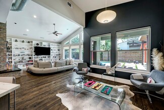 1431 Gardenia Dr, Houston, TX 77018