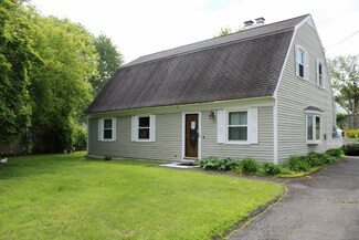 30 Grove Place, Danbury, CT 06810