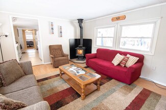 261 Fairgrounds Rd, Plymouth, NH 03264