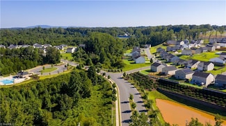 977 Bosemon St, Rural Hall, NC 27045