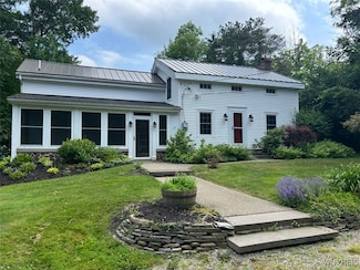 9853 Warner Gulf Rd, Holland, NY 14080