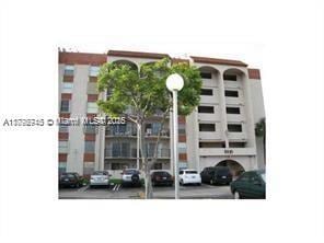 5199 NW 7th St, Miami, FL 33126