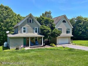 1013 Chapin Dr, Clarks Summit, PA 18411