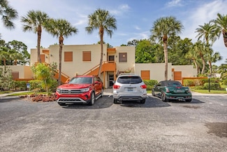 220 Pineneedle Dr Unit 220, Bradenton, FL 34210