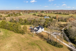 2008 Oldham Terrace, Dickson, TN 37055