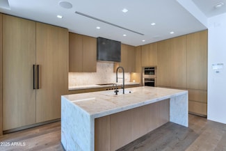 6587 N Palmeraie Blvd Unit 1051, Paradise Valley, AZ 85253