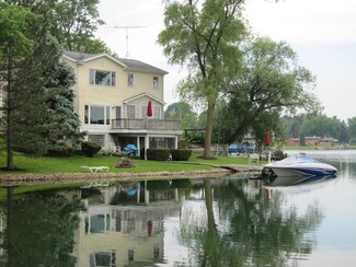 11832 214th Ave, Bristol, WI 53104