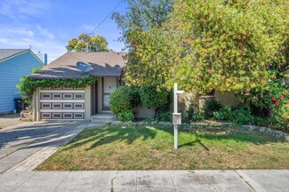 879 Dwight Ave, Sunnyvale, CA 94086