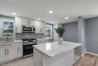 47 Ekings Ave, Hawthorne, NJ 07506