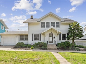 1813 3rd Ave SE, Cedar Rapids, IA 52403