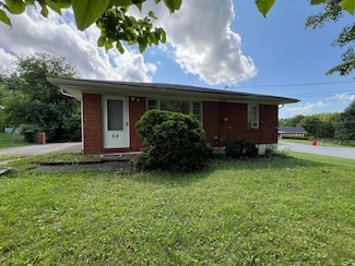 44 Watts Rd, Winchester, KY 40391