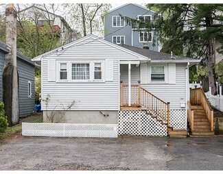 104 College Farm Rd, Waltham, MA 02451