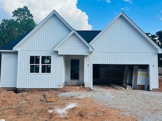 102 Millbrook Cir, Taylors, SC 29687