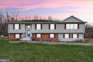 4179 Fiery Run Rd, Linden, VA 22642