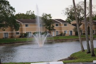 200 Palm Cir W Unit 104, Pembroke Pines, FL 33025