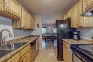4200 Montgomery Blvd NE Unit 215, Albuquerque, NM 87109