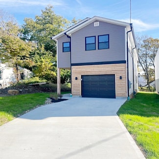 5328 Lester Rd, Cincinnati, OH 45213