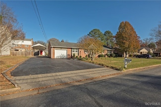 115 Norwood Dr, Colonial Heights, VA 23834
