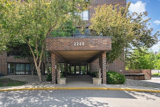 2265 Youngman Ave Unit 402E, Saint Paul, MN 55116